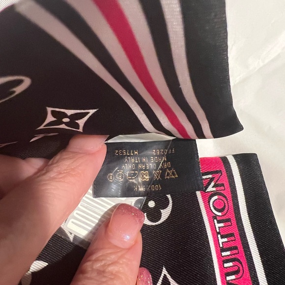NWT Louis Vuitton Spring in the city collection bandeau - Picture 10 of 10